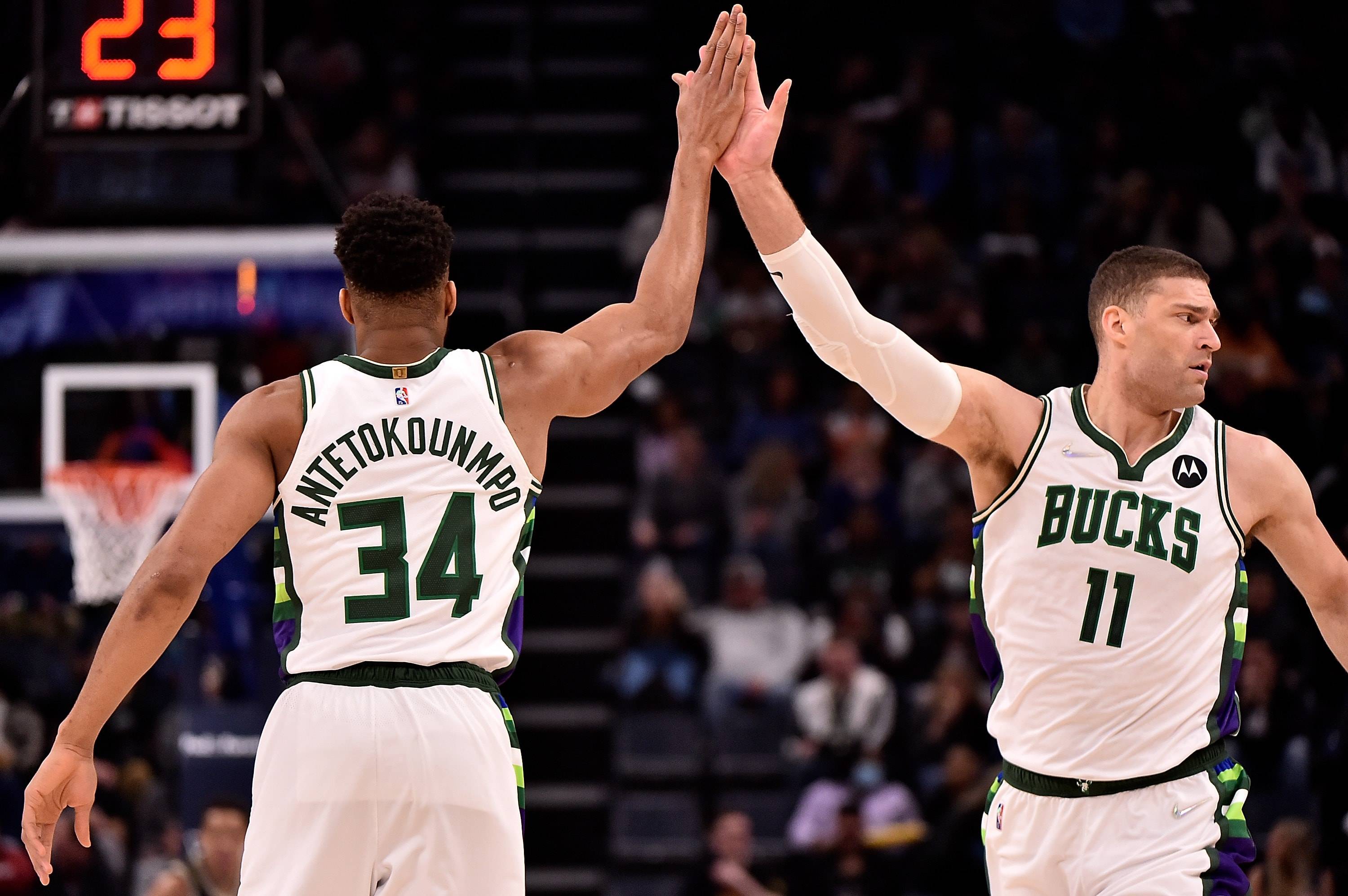 开元棋牌官方网站-雄鹿米德尔顿续约合同